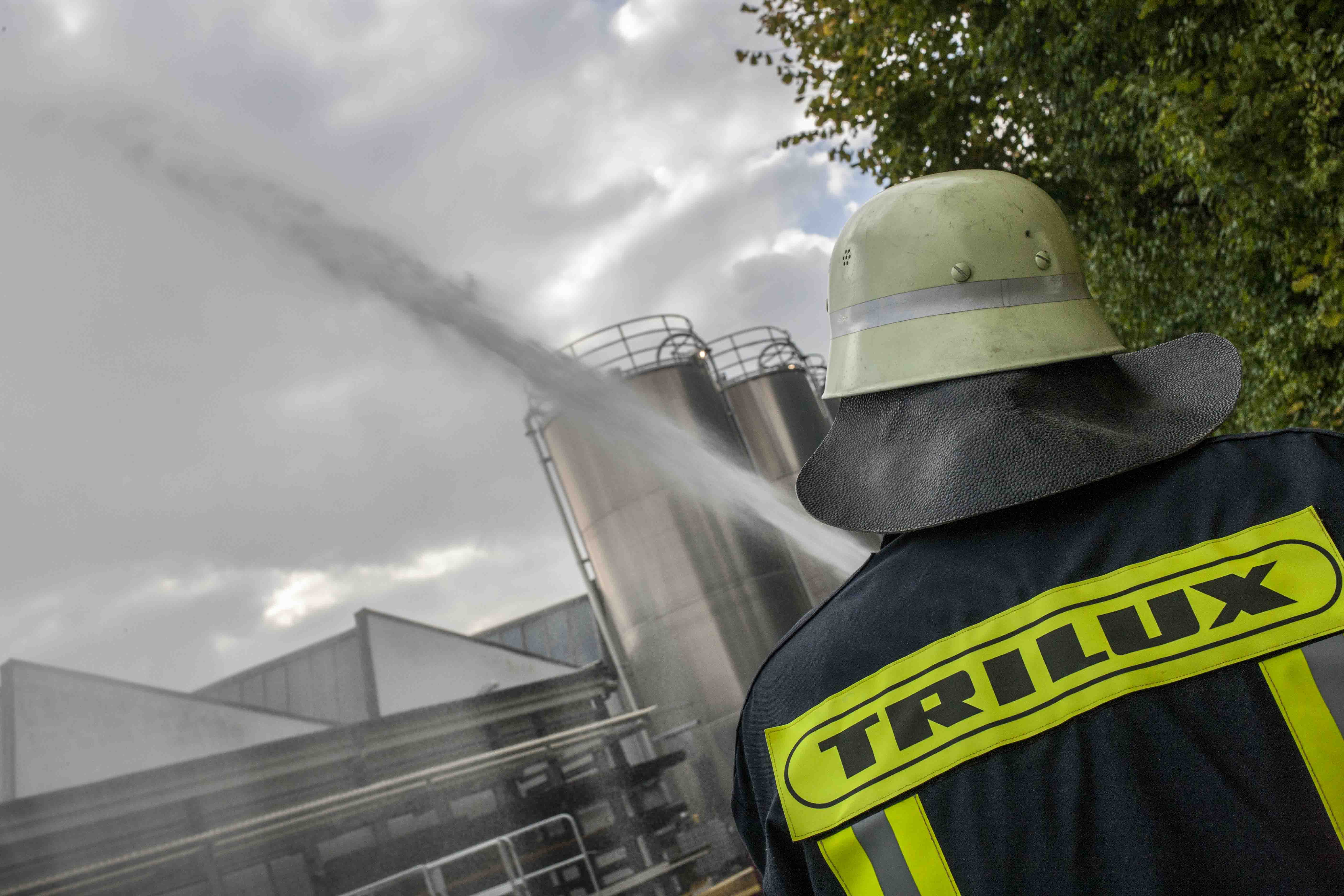 Feuerwehrübung Mann TRILUX